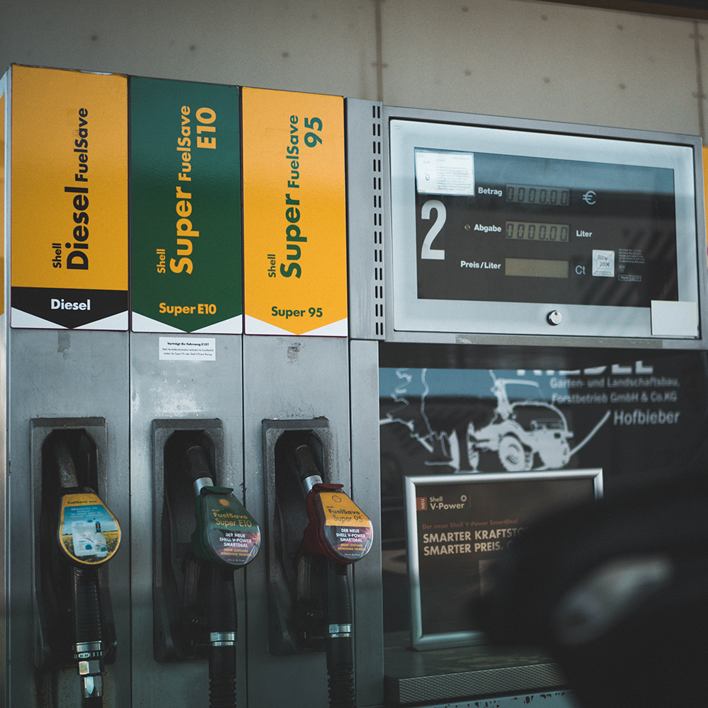 pompa bensin | harga bensin dan parkir di eropa